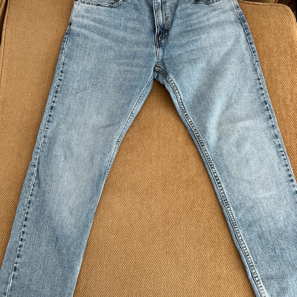 Levi's Men's Blue Jeans
512 34W x 32L - Picture 5 of 7